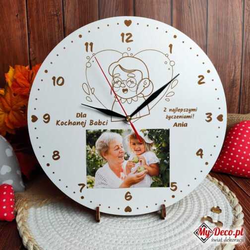 Piękny Biały zegar dla babci ze zdjęciem wnuków. Zegar dla Babci i Dziadka z miejscem na zdjęcie MD193