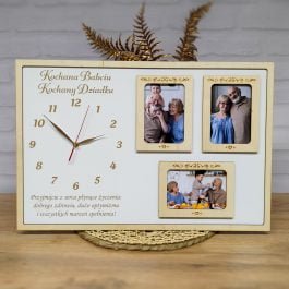Duży biały zegar z drewnianym wykończeniem z 3 miejscami na zdjęcia. Podziękowanie zegar dla Babci i Dziadka MD195