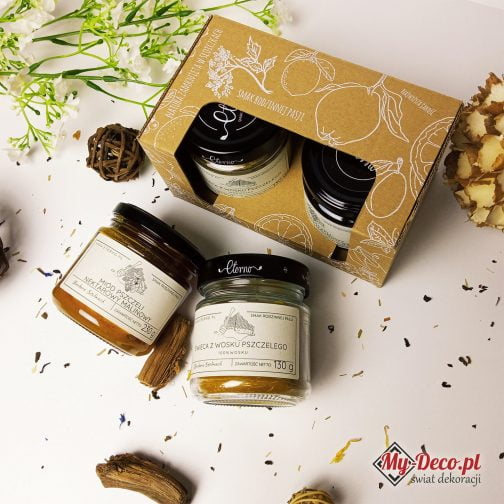 Wyśmienity prezent dla smakoszy i wielbicieli naturalnych produktów: świeca z wosku pszczelego i miód malinowy w eleganckim, ekologicznym opakowaniu.