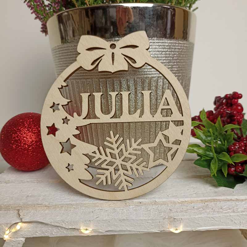 Naturalna Zawieszka Świąteczna z Imieniem Sklejka