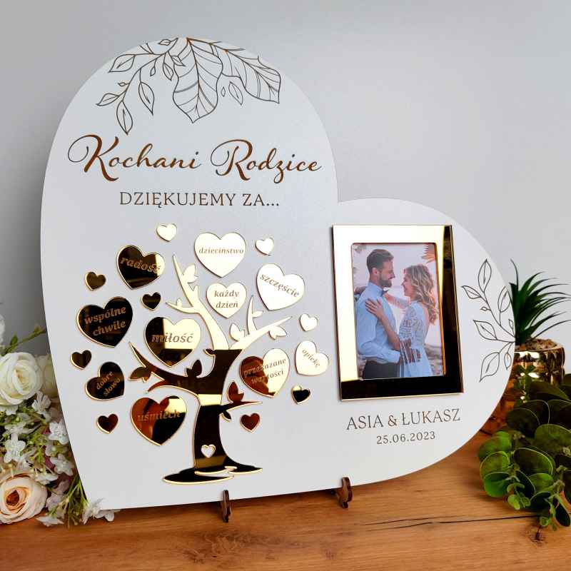 Podziękowanie dla rodziców serce prezent MD331. Podziękowanie kształt serca z grawerowana personalizacją. Złote drzewo i ramka z pleksi lustrzanej.