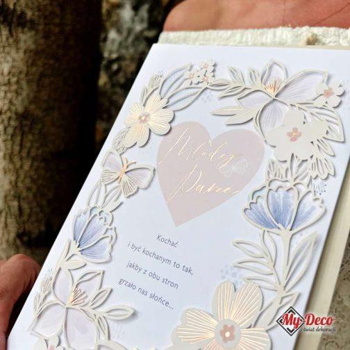 Kartka z życzeniami na Ślub Prezent w komplecie z kopertą.
