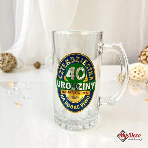 Prezent na 40 Urodziny Kufel do Piwa dla Faceta. Kufel z napisem Czterdziestka idealny dzień na dobre piwo.