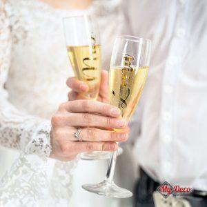 Złote naklejki na kieliszki Mąż i Żona Prezent