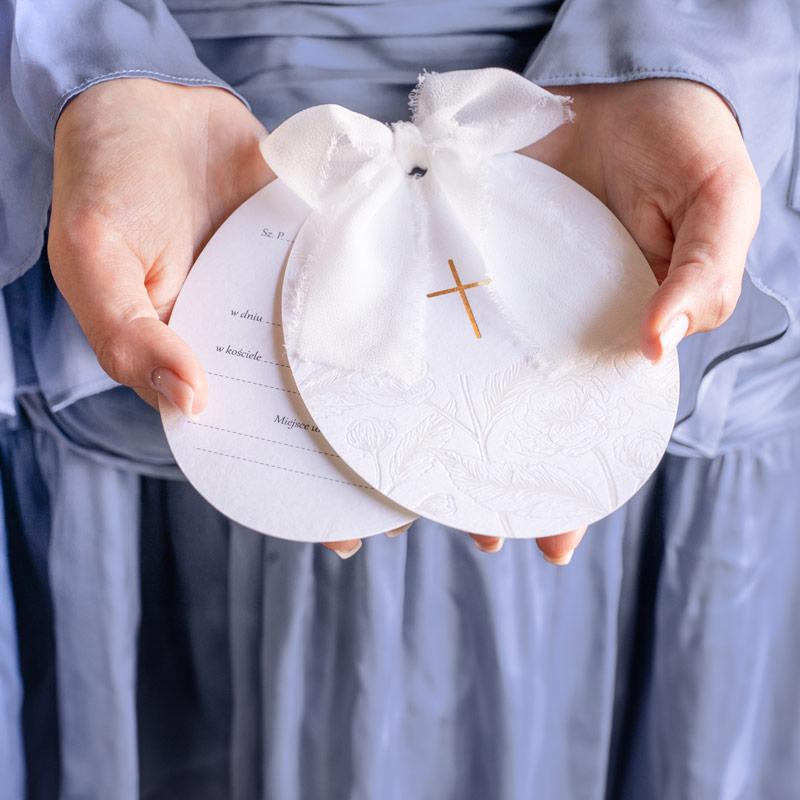 Zaproszenia na komunię Owalne do wypisania złoty krzyż zestaw 10 sztuk