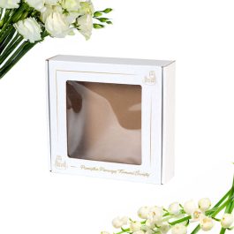 Pudełko prezentowe z okienkiem komunijne białe 200x200x50