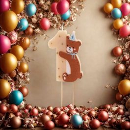 Świeczka urodzinowa cyferka 1 z misiem 7 cm na tort roczek