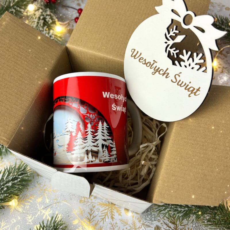 Kubek Świąteczny z Napisem Wesołych Świąt Prezenty Firmowe MD1627. kubek świąteczny z napisem Wesołych Świąt z bombką w ozdobnym pudełku prezentowym
