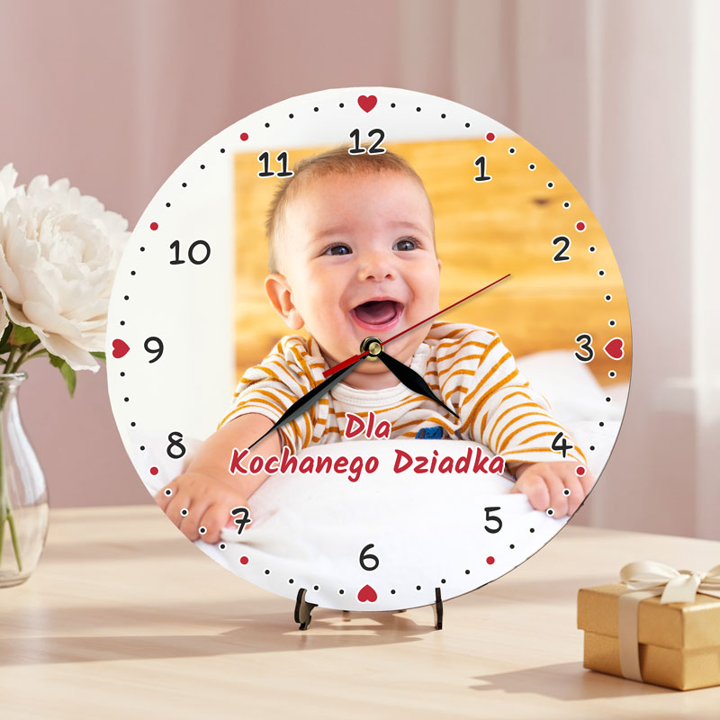 Zegar Ścienny z Nadrukiem Zdjęcia Prezent na Dzień Babci Dziadka MD1706. Personalizowany zegar ze zdjęciem i dedykacją dla babci, dziadka, prababci i pradziadka.