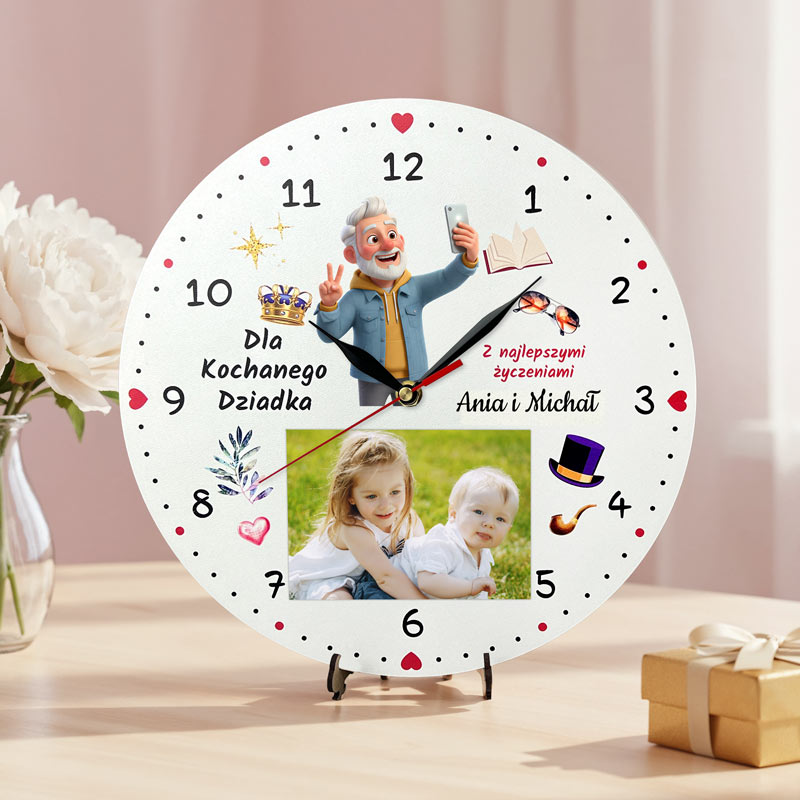 Prezent dla Dziadków Zegar z Miejscem na Zdjęcie Nadruk MD1718. Kolorowy zegar z nadrukiem babci i dziadka z miejscem na zdjęcie, w zestawie z cichym mechanizmem.