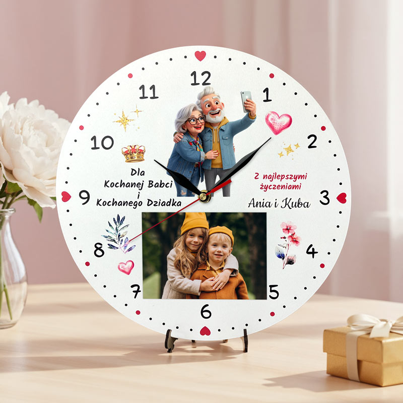 Prezent dla Dziadków Zegar z Miejscem na Zdjęcie Nadruk MD1718. Kolorowy zegar z nadrukiem babci i dziadka z miejscem na zdjęcie, w zestawie z cichym mechanizmem.