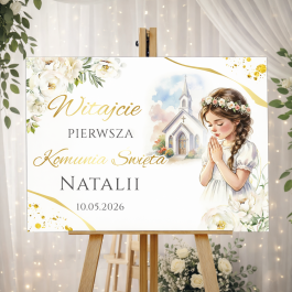 Personalizowana tablica powitalna na komunię z białego PCV z kolorowym nadrukiem grafiki dziewczynki w niebieskich tonacjach i napisem Witajcie!