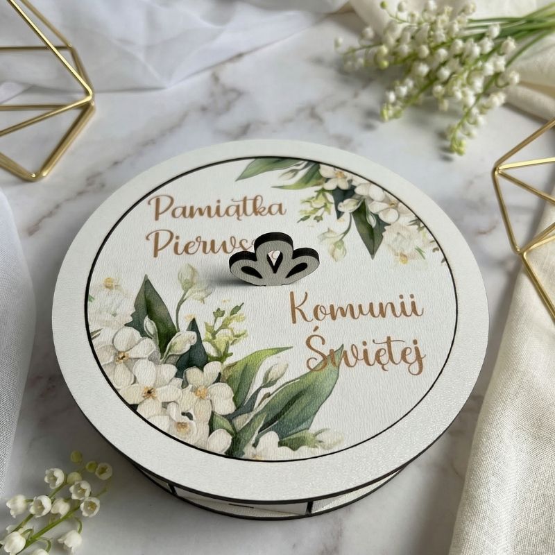 Biała Szkatułka na Biżuterię Pamiątka Komunijna dla Dziecka Białe Kwiatki MD1807