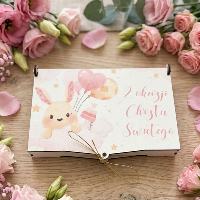 Pamiątka Chrztu dla dziewczynki. Luksusowe Pudełko na Pieniądze i Upominki na pamiątkę chrztu dla dziecka. Białe prostokątne pudełko na pieniądze na urodziny dla niego i dla niej z nadrukiem króliczka z balonikami.
