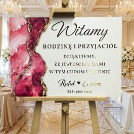 Personalizowana tablica powitalna na ślub z efektem 3D, z marmurowym motywem w odcieniach burgunda i złotym napisem "Witamy".